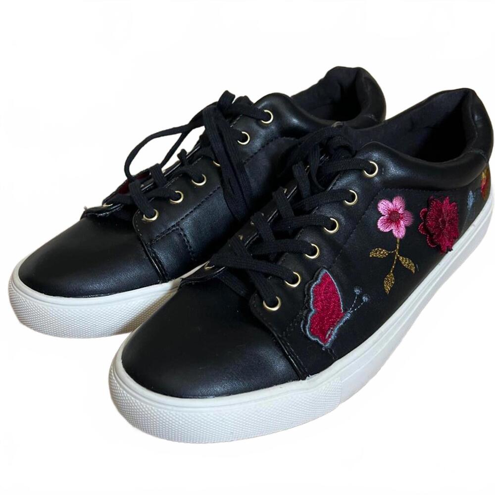 Nanette Lepore Wildflower Embroidered Sneakers Black Faux Leather Size 10M - Picture 5 of 8